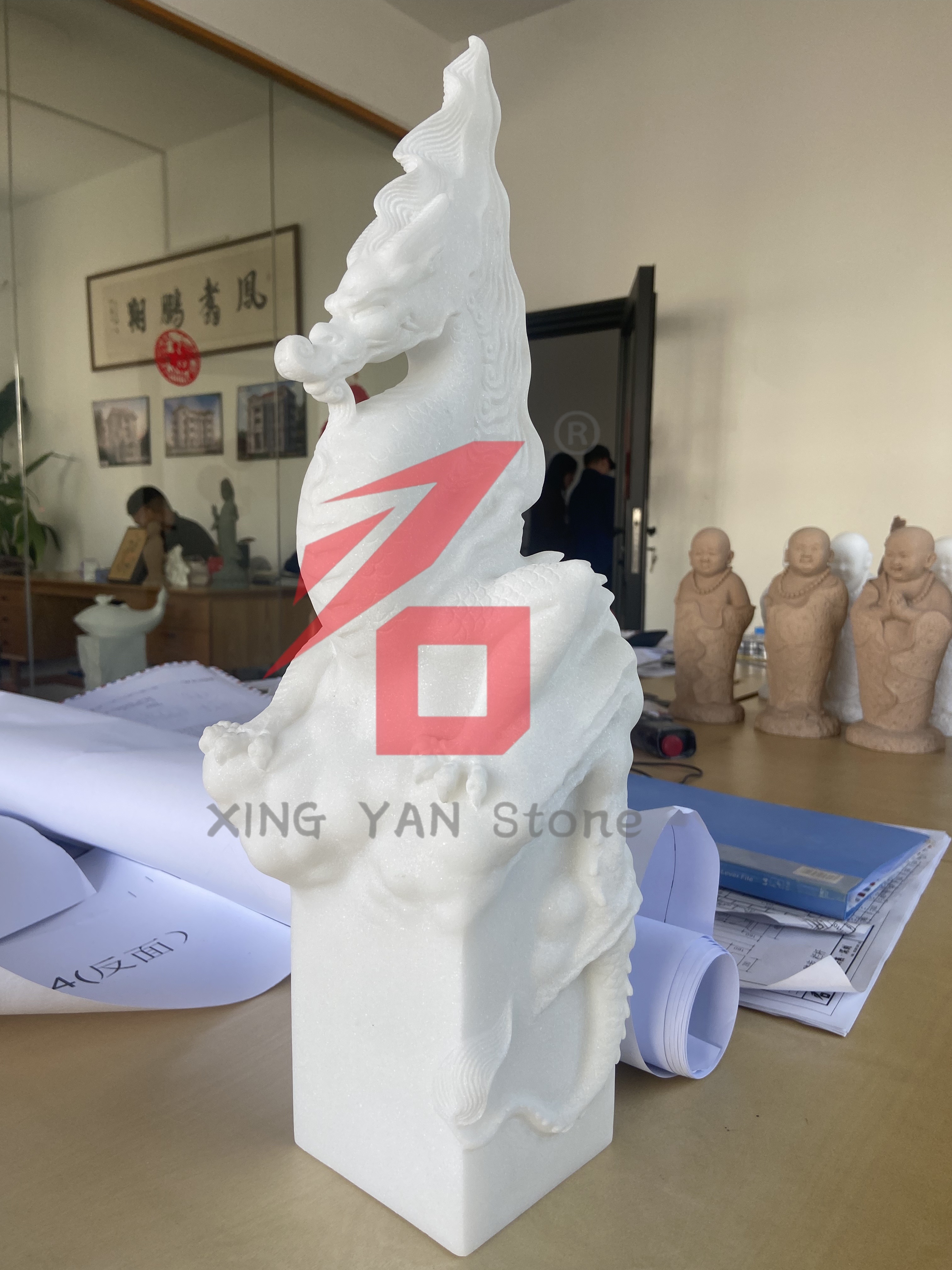 Ukiran Batu Gaya Cina Mendapat Populariti di Pasaran Memorial Eropah dan Amerika