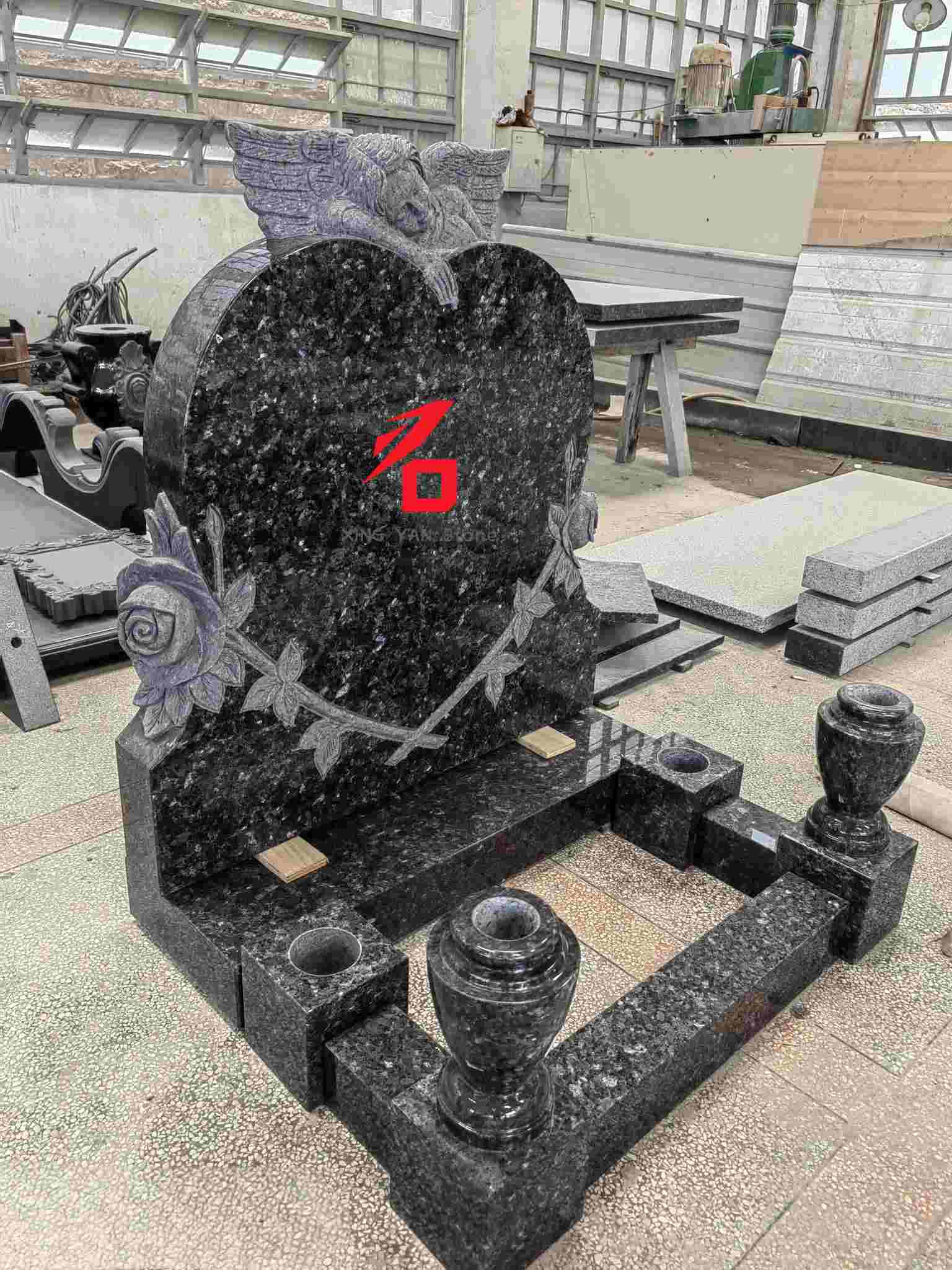 Blue Pearl Granite Hati berbentuk malaikat Memorial batu nisan