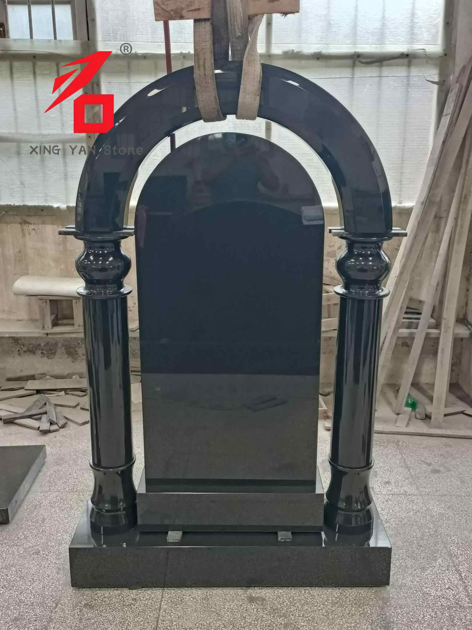 Gaya Eropah Granit Hitam melengkung Tombstone